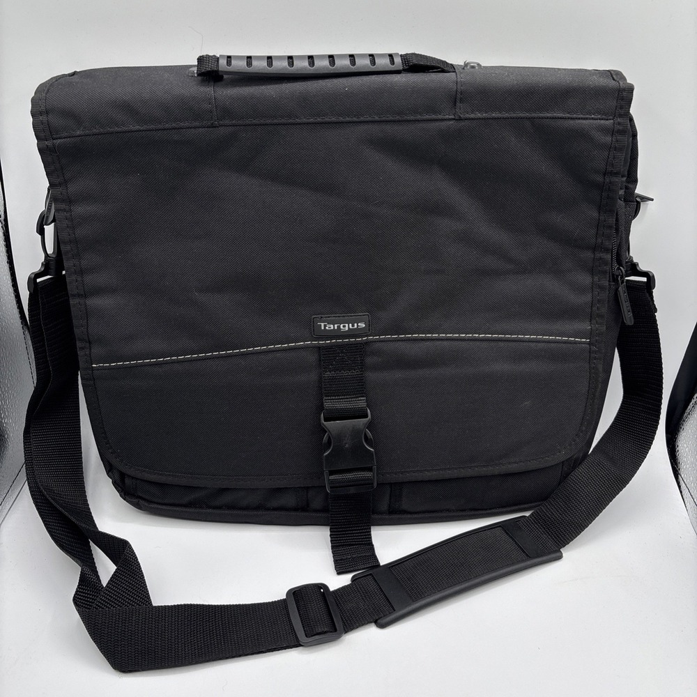 TARGUS‎ Laptop TCM004US Messenger Bag Fits Up To 15.6 Computer